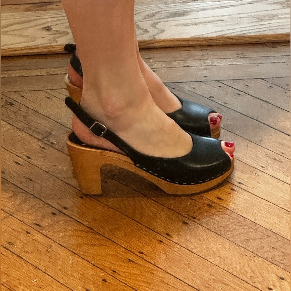 Swedish Hasbeens | Size 39